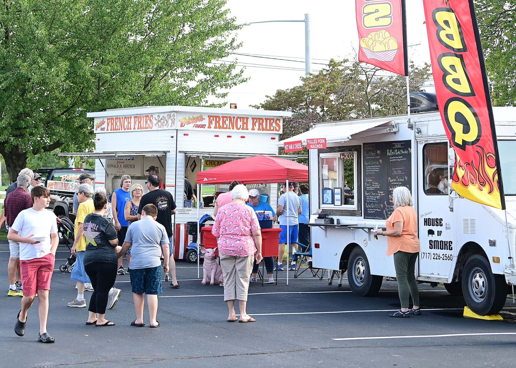 Food Trucks 1.JPG